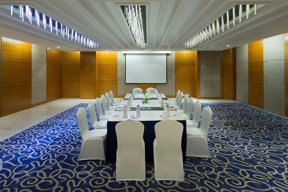 Four Points By Sheraton Jaipur, City Square Exterior photo