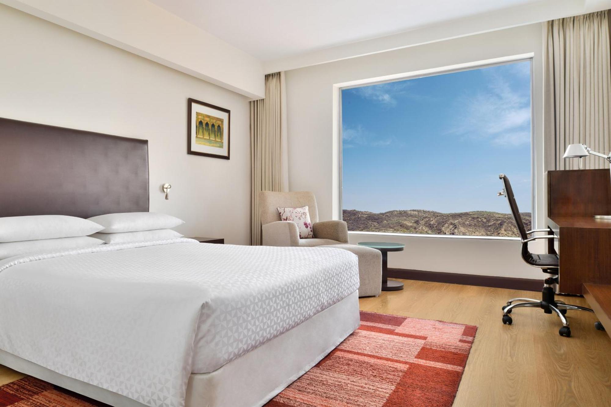Four Points By Sheraton Jaipur, City Square Exterior photo