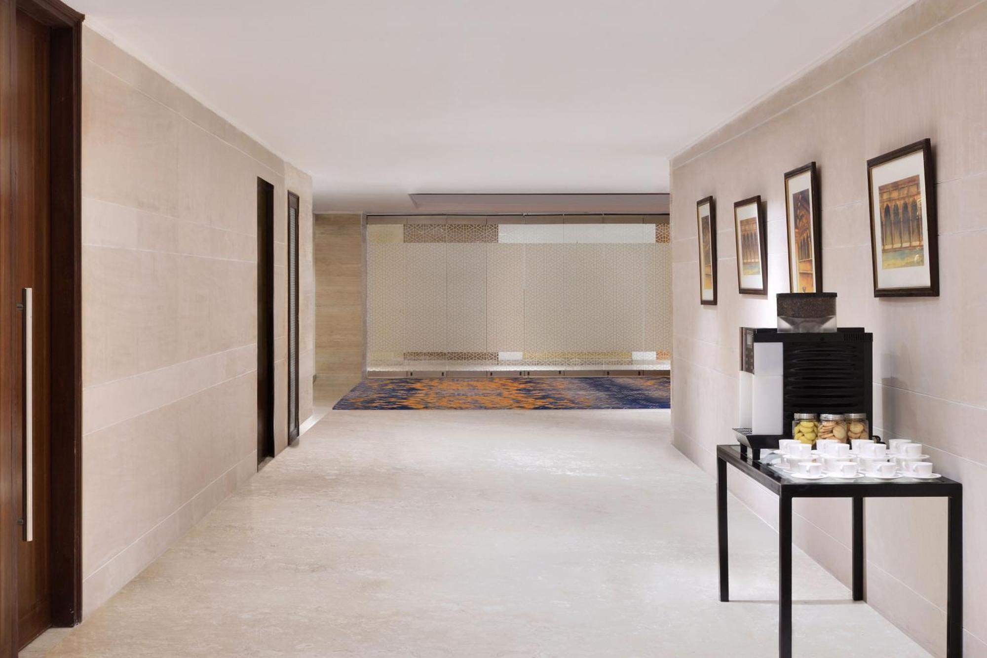 Four Points By Sheraton Jaipur, City Square Exterior photo