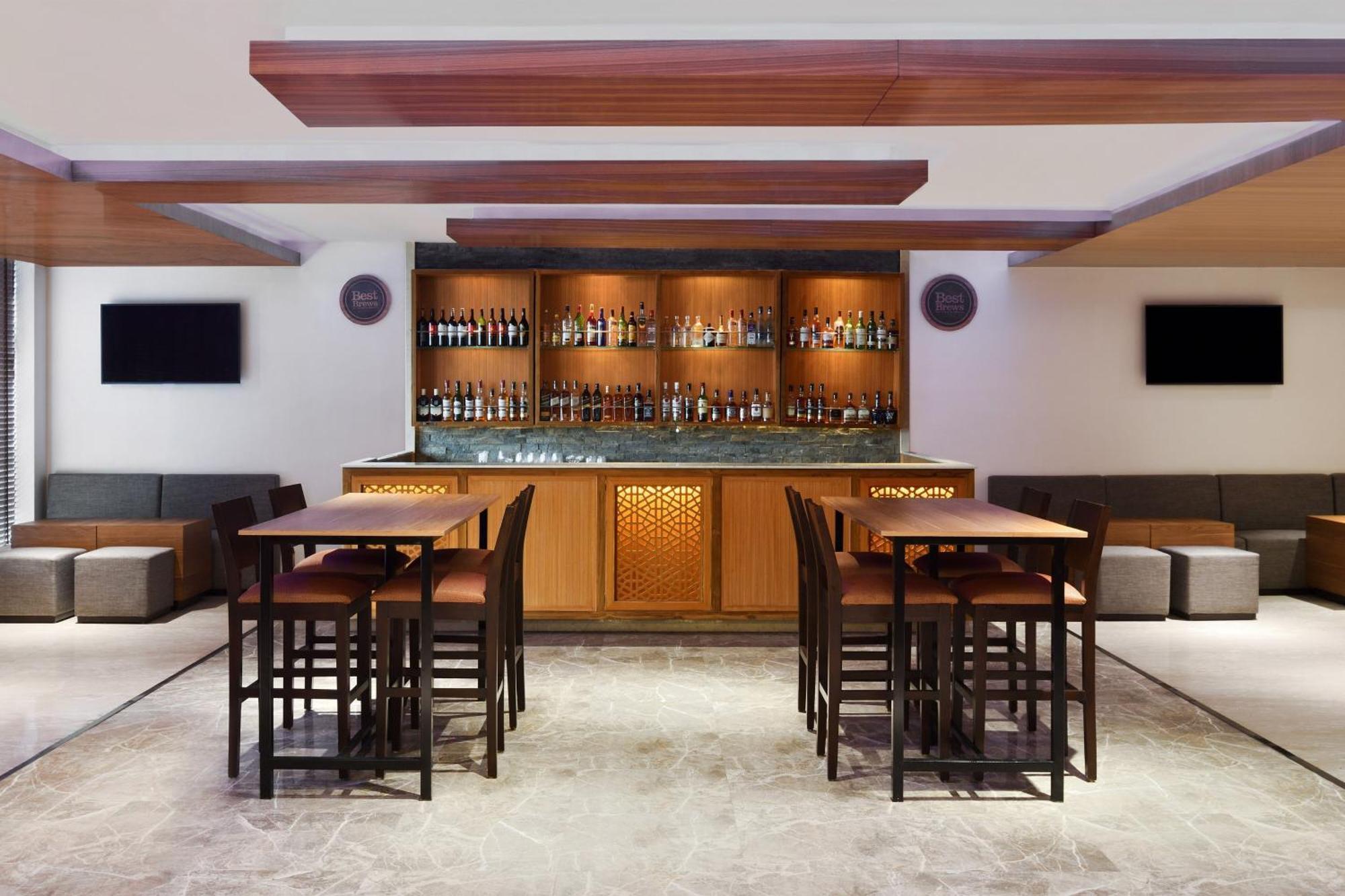 Four Points By Sheraton Jaipur, City Square Exterior photo