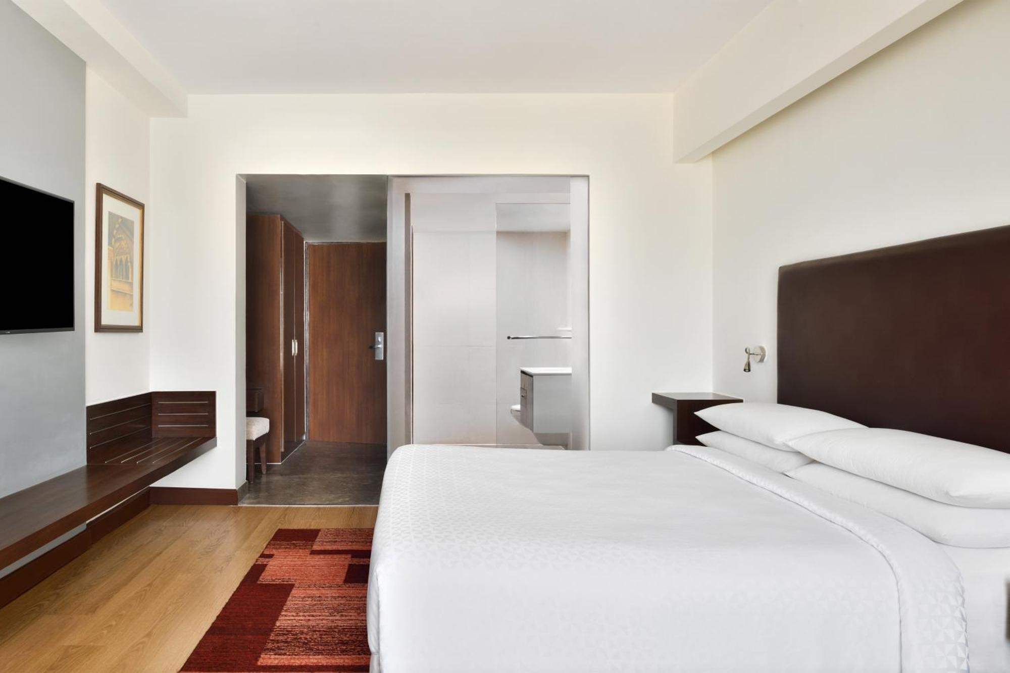 Four Points By Sheraton Jaipur, City Square Exterior photo