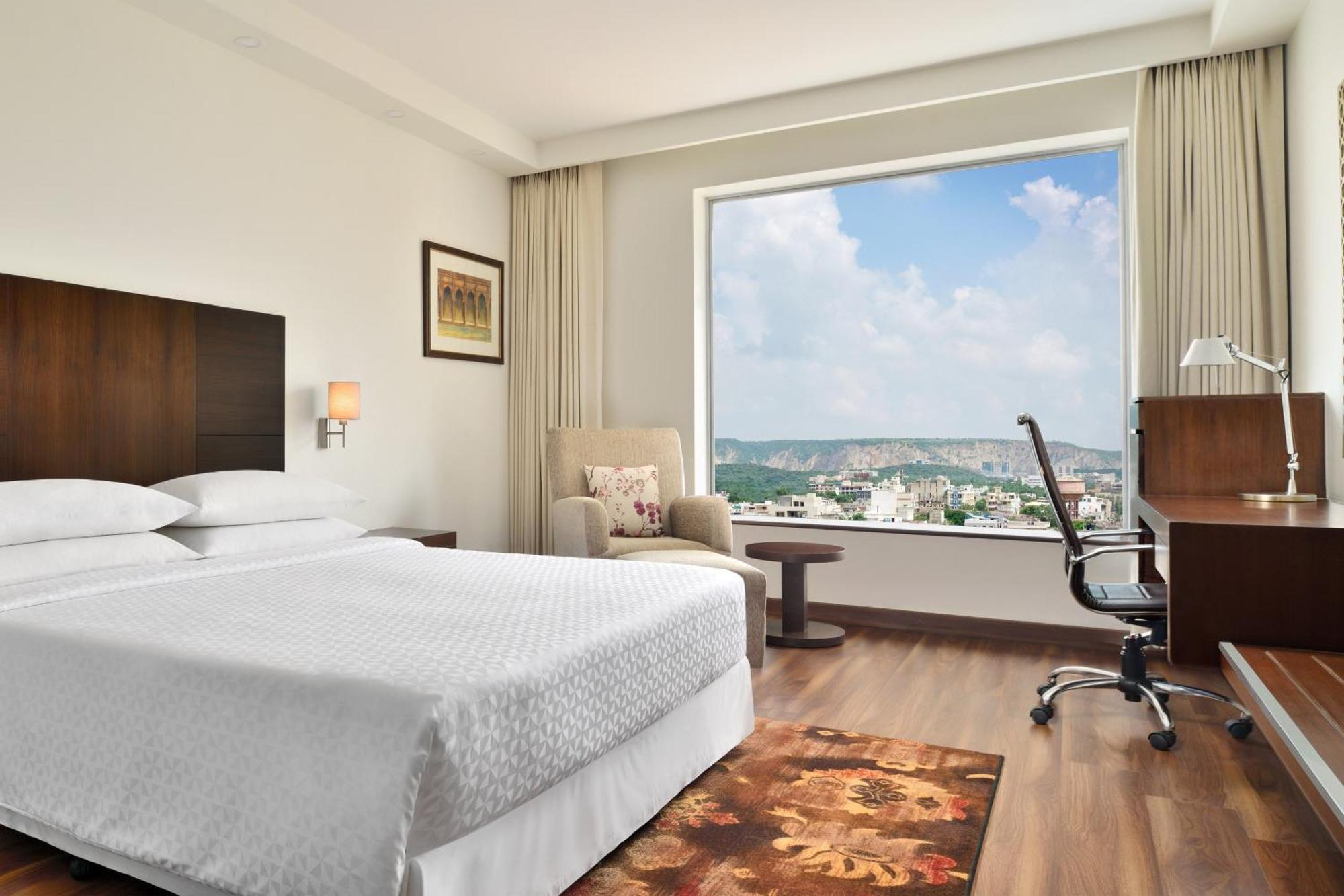 Four Points By Sheraton Jaipur, City Square Exterior photo