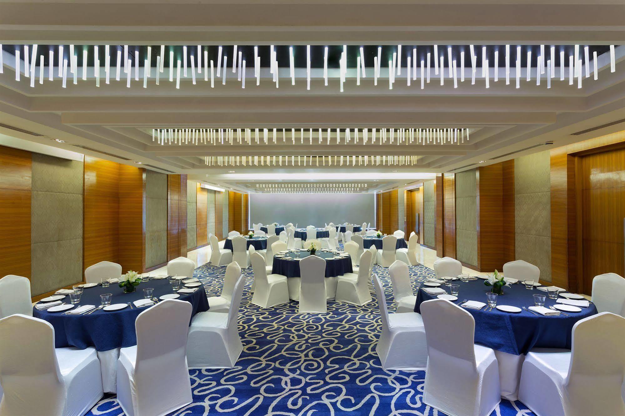 Four Points By Sheraton Jaipur, City Square Exterior photo